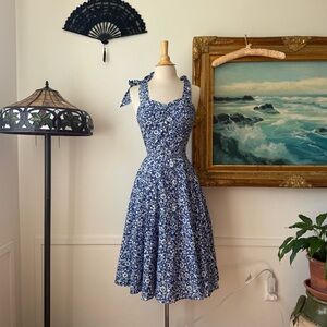 Retrolicious Navy Floral Midi Dress